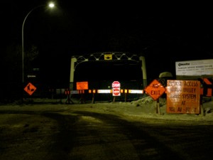 d-bridge-roadblock